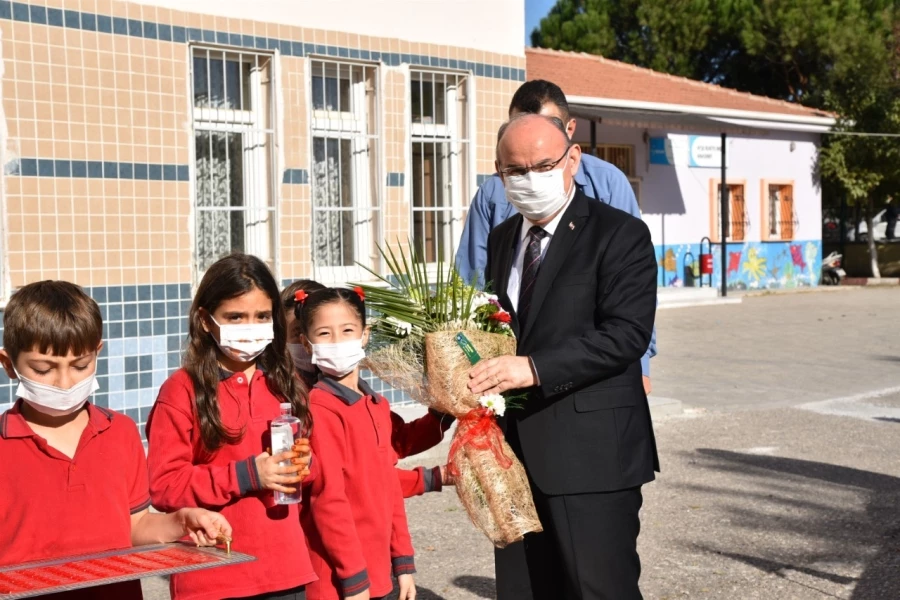 Vali Karadeniz Akhisar İlçesini Ziyaret Etti