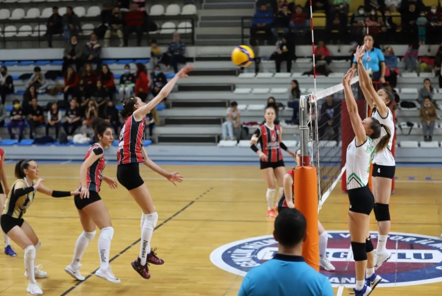 Turgutlu Belediyespor Kadın Voleybol Takımı Rota Koleji’nin Evine Konuk Olacak