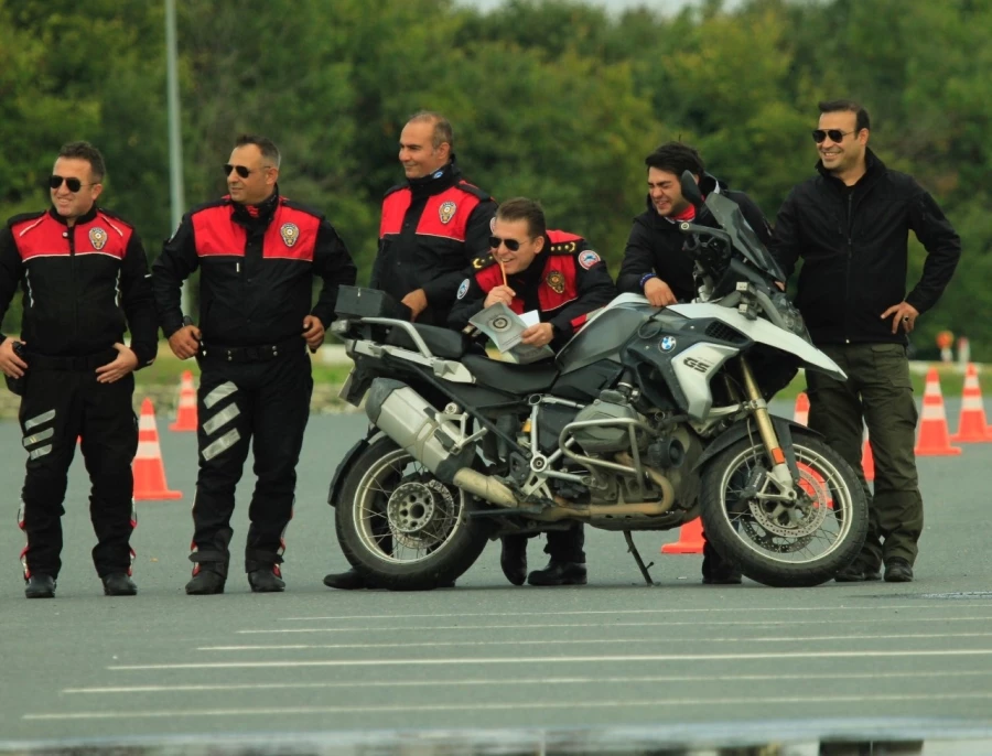 Motosikletli polisleri yetiştirecek eğiticilere kurs verildi 