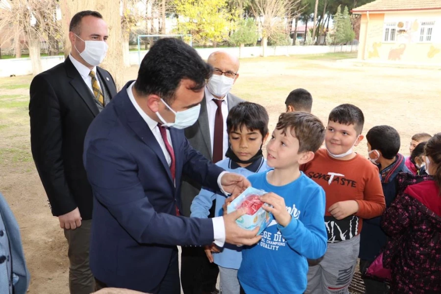 Sarıgöl Çanakçı’da Minik Öğrencilere Su Tasarrufunun Önemi Anlatıldı