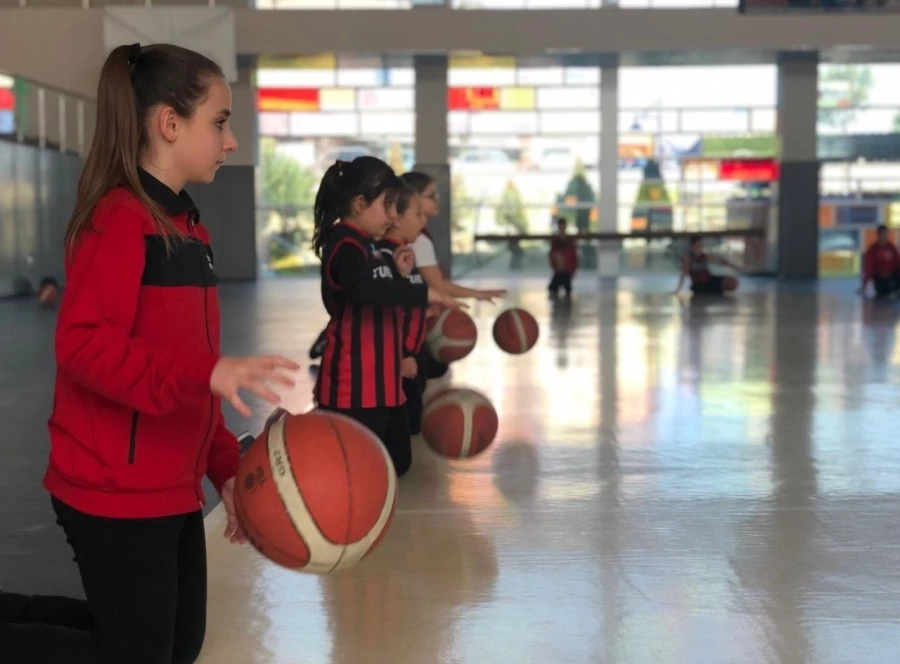 Turgutlu Belediyesi Basketbol Akademi İle Çocuklar İçin Basketbol Zamanı