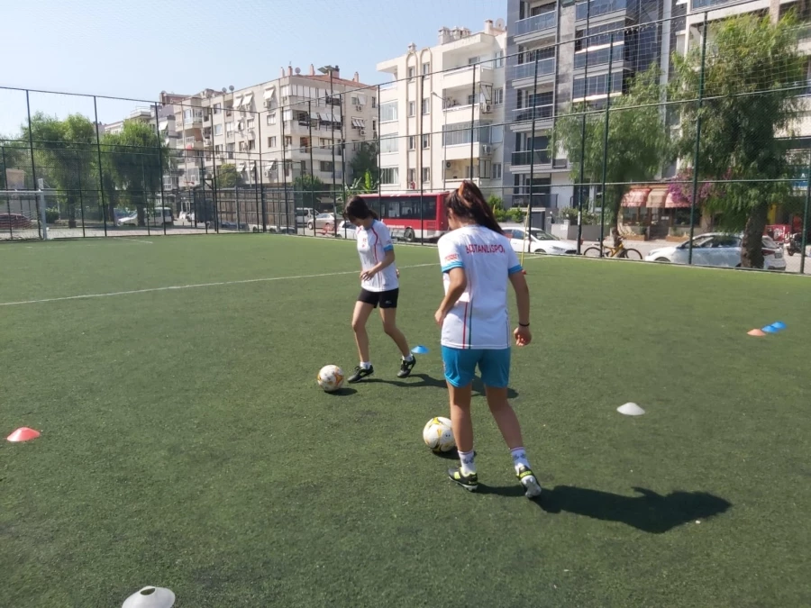 Kadınlarımıza çağrı: Gelin futbol oynayalım