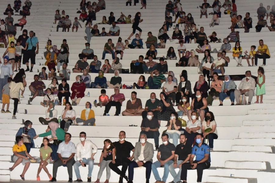 Amfi Tiyatro Şehzadelerle yeniden hayat buldu