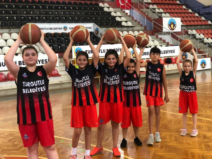 Turgutlu’da Çocuklar Sporla Büyüyor