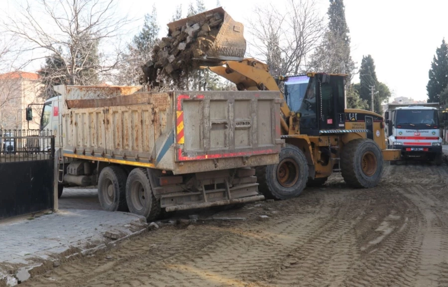 Turgutlu Belediyesi Çalışmalarını Sürdürüyor