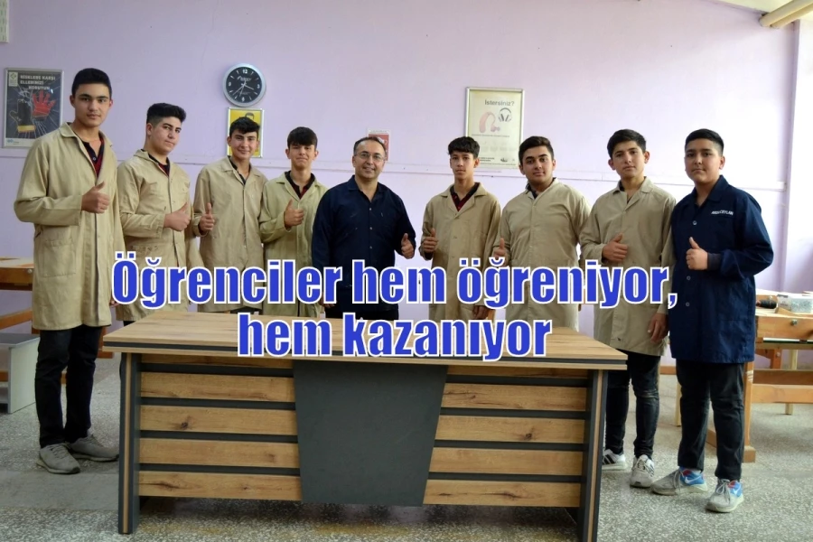 Öğrenciler hem öğreniyor, hem kazanıyor