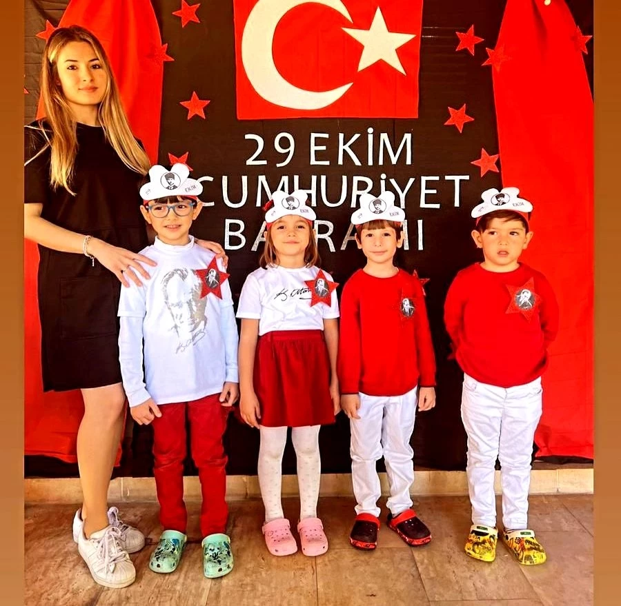 Miniklerin Cumhuriyet Bayramı Coşkusu