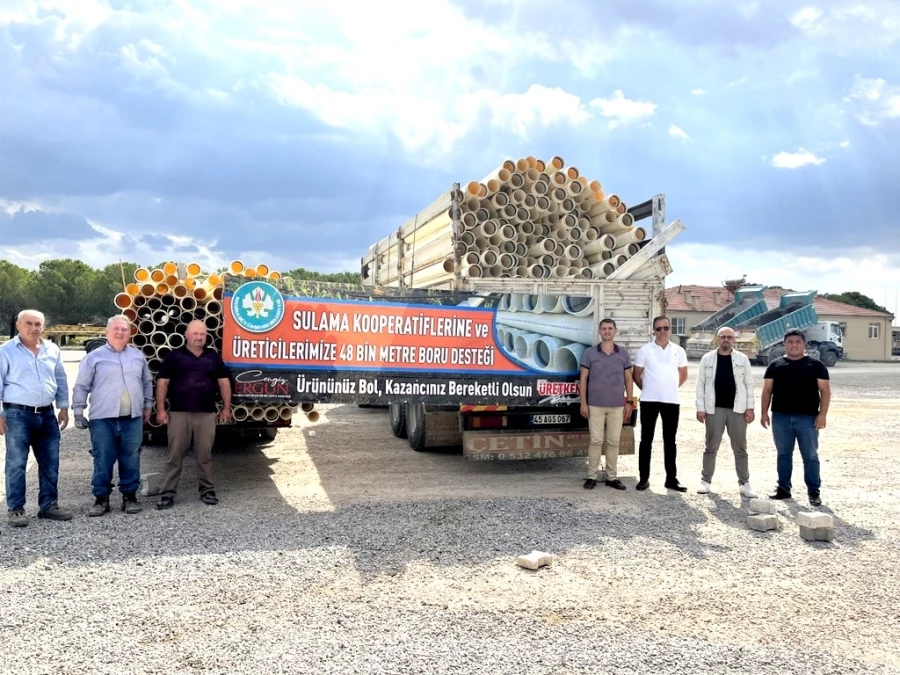 Akhisar’da Sulama Kooperatiflerine Boru Desteği