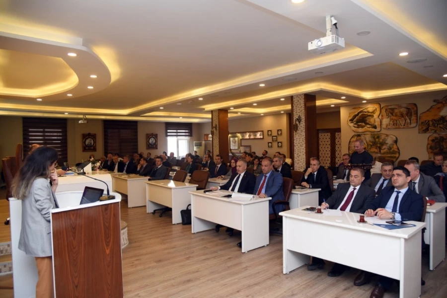 Vali Karadeniz Başkanlığında Gediz Havzası Yönetim Heyeti Toplantısı Yapıldı
