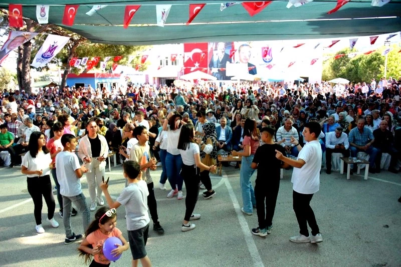 ÜRETİCİLER FESTİVALDE STRES ATTI