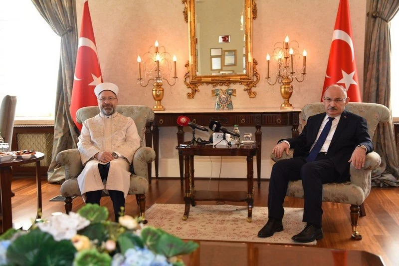 Diyanet İşleri Başkanı Erbaş, Manisa’da