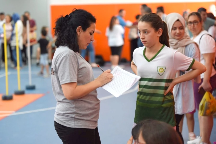 Manisa BBSK’nın Voleybol Altyapı Seçmelerine Yoğun İlgi Vardı