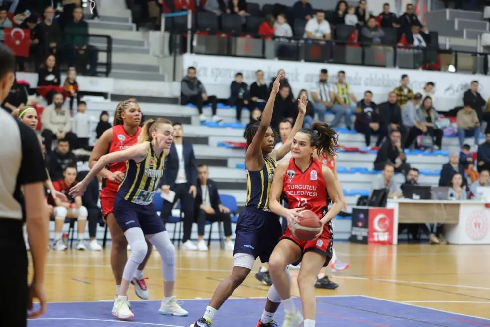 Lidya Garden City Turgutlu Belediyesi Kadın Basketbol lideri konuk edecek